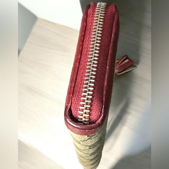 GUCCI GG Beige Logo Canvas Leather Red Bifold Zip Wallet Bamboo Leather tassels - Picture 7 of 15